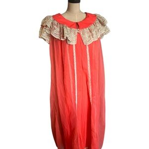 Vintage 60s‎ Le Voys Women’s Bright Peach Lacy Nightgown and sheer Matching Robe